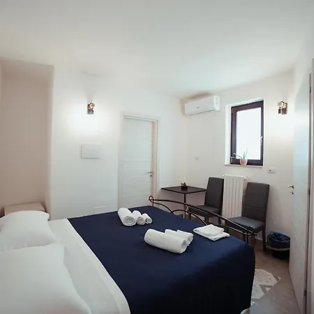 Villino Tortorelli Con Self Check-in Πανσιόν Ματέρα
